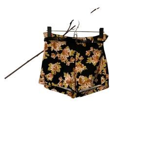 Route 3 Black Pink Floral Fitted Belted Stretch Shorts Women Sz M